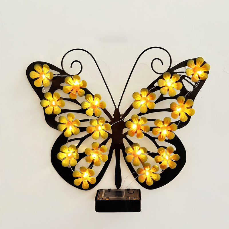 🦋 Tuinlamp met vlindermotief op zonne-energie